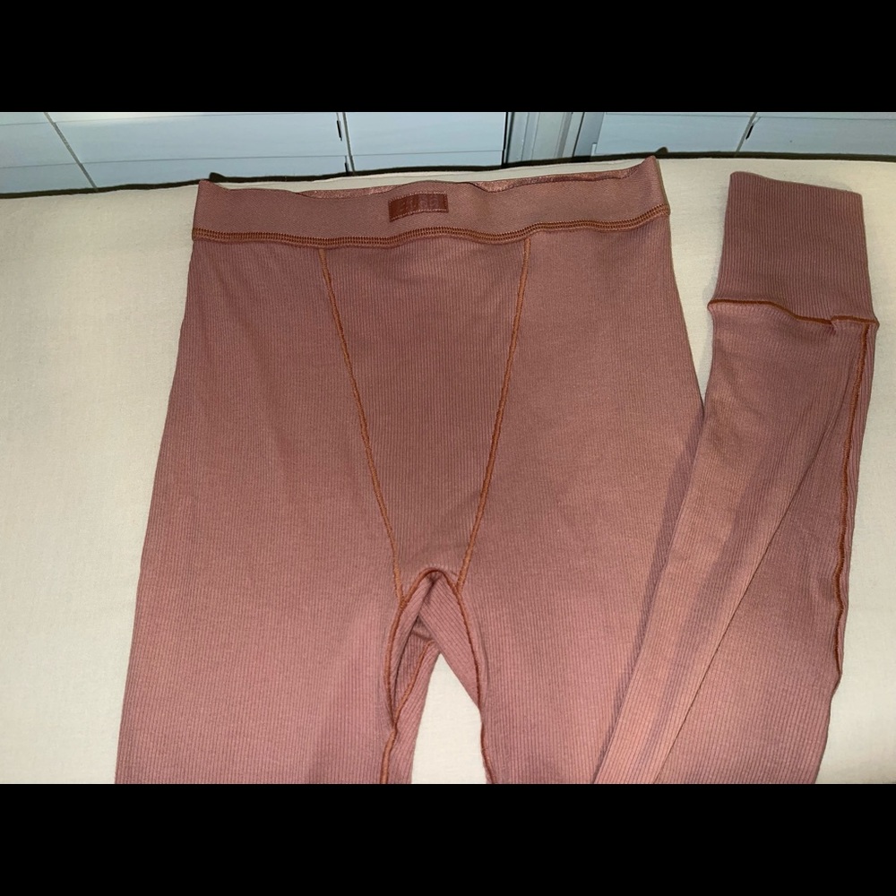 NWT SKIMS COTTON RIB LEGGING